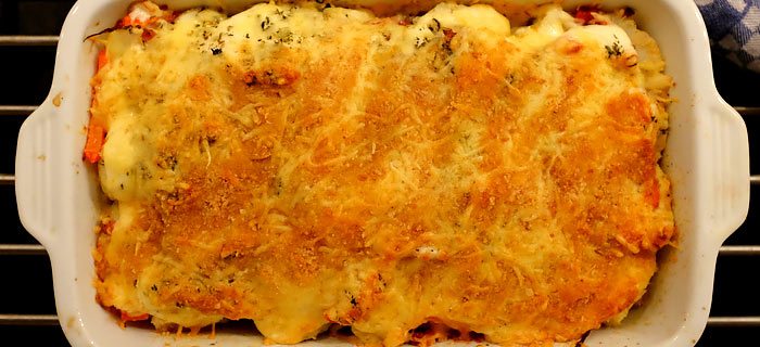 Bloemkool ovenschotel met gebakken spekjes, paprika en roomkaas Bloemkool ovenschotel met gebakken spekjes, paprika en roomkaas